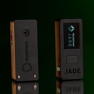 Imagem frente e verso da Jade Wallet