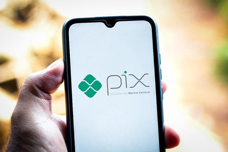 Logo do Pix, em um smartphone